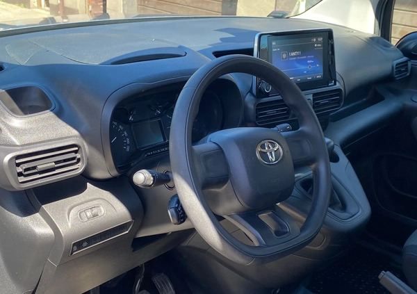 Toyota Proace City Verso cena 49900 przebieg: 100000, rok produkcji 2021 z Międzylesie małe 211
